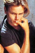 Watch RIVER PHOENIX: FINAL 24 Megashare